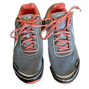 Gently Used Altra Lone Peak 2.5 Running Shoes Foot Shape Women 10